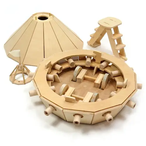 WOODEN DA VINCI TANK