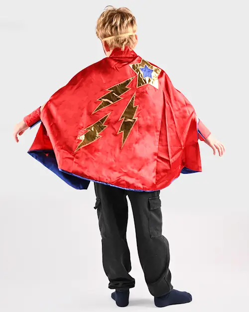 CAPE w ACCESSORIES BLUE/RED