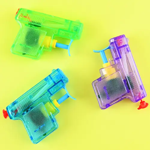 BOX WITH WATER GUNS 144pcs