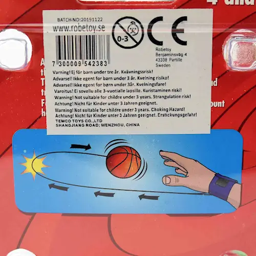 BALL WITH STRING