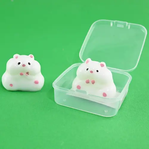 SQUISHY HAMSTER IN BOX