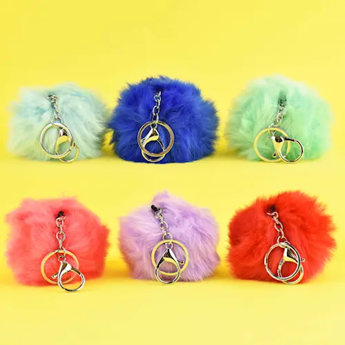 KEYRING FLUFFY BALL