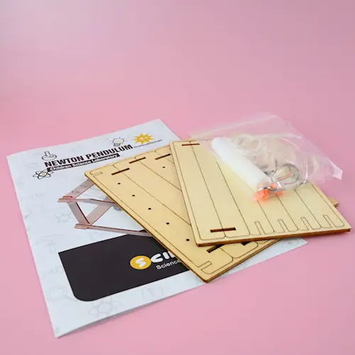 WOODEN NEWTON´S PENDULUM