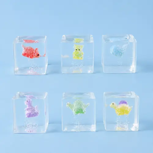 SQUEEZE ICE CUBE DINO