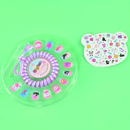 NAILS PRESS ON