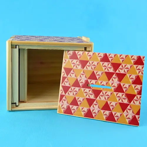 JAPANESE PUZZLE COIN BOX
