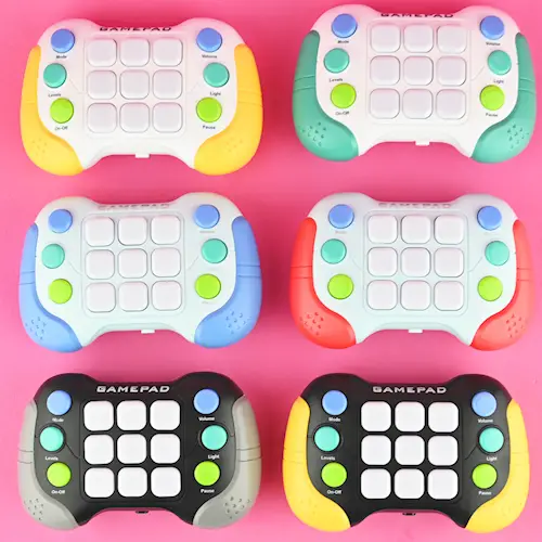 GAMEPAD w LIGHT & MUSIC B/O