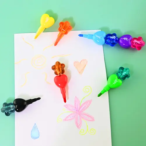 STACKING CRAYONS FLOWER & HEART 12 COLOURS FAIRY TALE